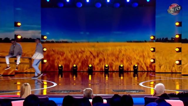 Лига СМЕХА 2021 лучшее за все время - Игорь Ласточкин и команда Днепр УЛЕТНЫЕ ПРИКОЛЫ смотреть онлайн