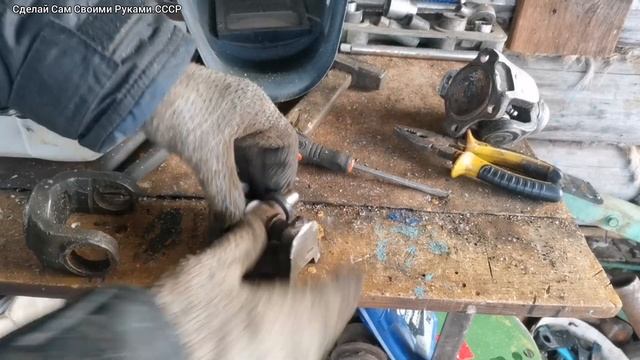 Передняя балка на минитрактор своими руками из кардана.Frond Beam On A Minitractor.