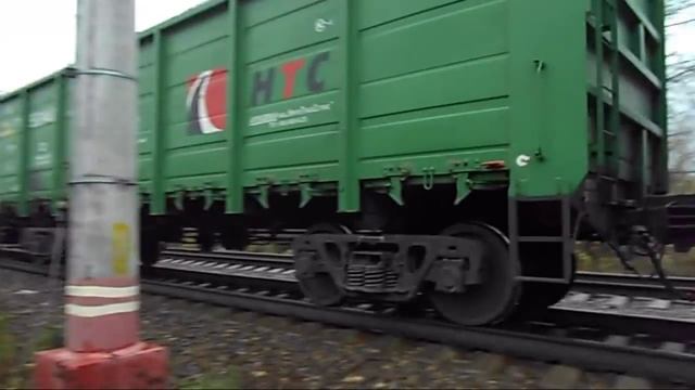 Тепловоз ТЭМ2-6152 с грузовым поездом [1/2] смотреть онлайн