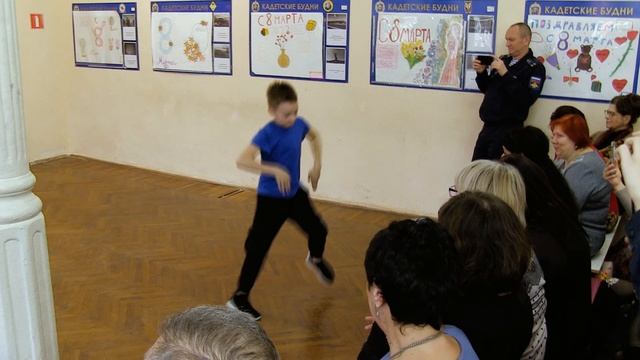 Праздничный концерт, посвящённый международному женскому дню 8 марта.mp4 смотреть онлайн