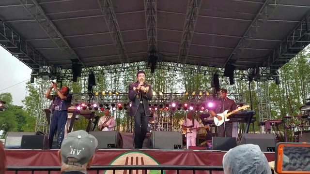 Commodores Nightshift - Busch Gardens April 2, 2016 смотреть онлайн