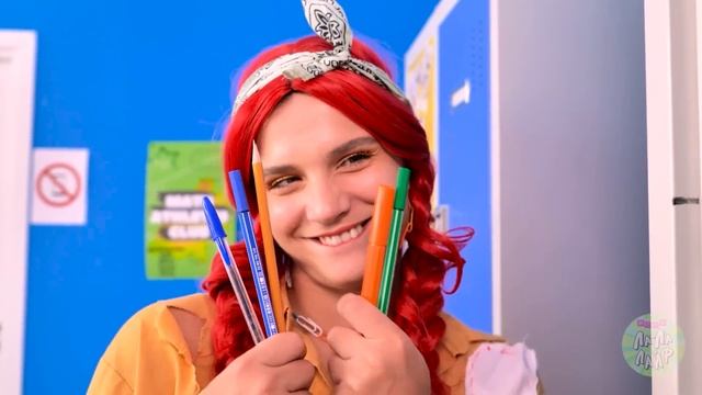 Гениальные ГАДЖЕТЫ для ШКОЛЫ. СОВЕТЫ из ТИКТОКА для учеников | Смешные истории от Ла-Ла Лайф Игры смотреть онлайн