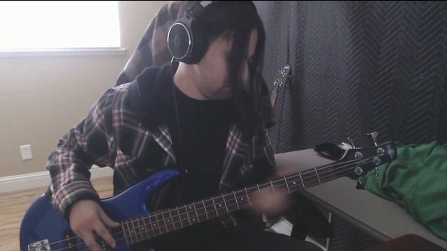 THE ANXIETY - Meet Me At Our Spot [BASS COVER] смотреть онлайн