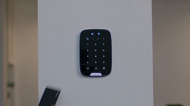 Ajax KeyPad Plus: Contactless system control without compromise on reliability смотреть онлайн