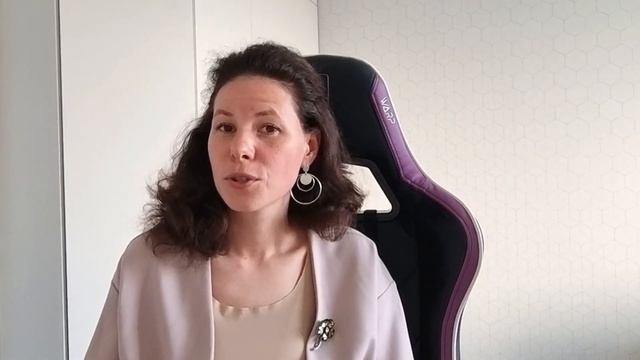 Почему в жизни всё хорошо, а на душе плохо? смотреть онлайн