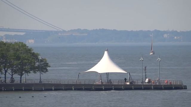 To Far Away From Little Island NYC - Sony DSC-HX50 смотреть онлайн