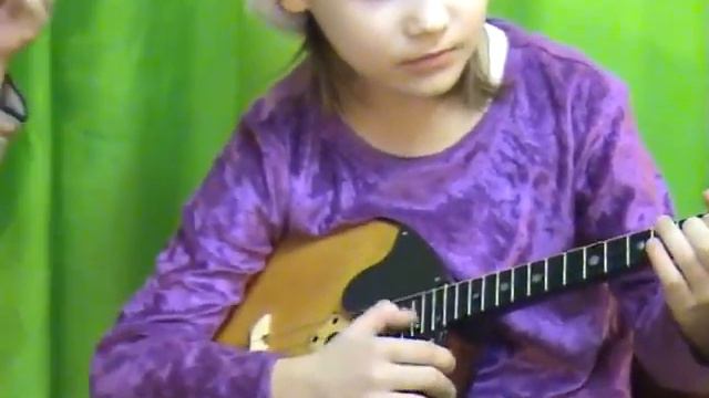 Дуэт балалайки и домры Король и Любимица Красавица Умница Алексеевы В траве сидел кузнечик 480p смотреть онлайн