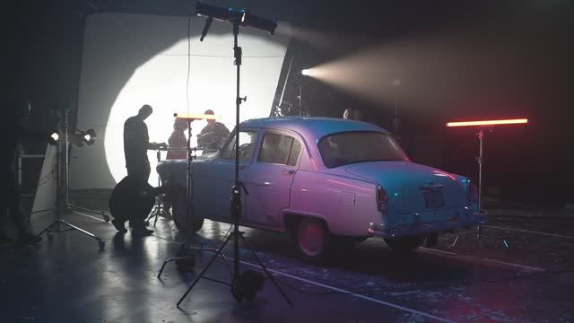 BACKSTAGE: СЕРГЕЙ ЛАЗАРЕВ И ЕВА ВЛАСОВА - СНЕГ смотреть онлайн