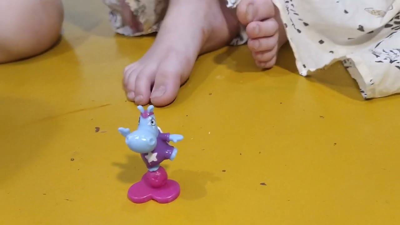 #бегемот #киндерсюрпризвидео смотреть онлайн