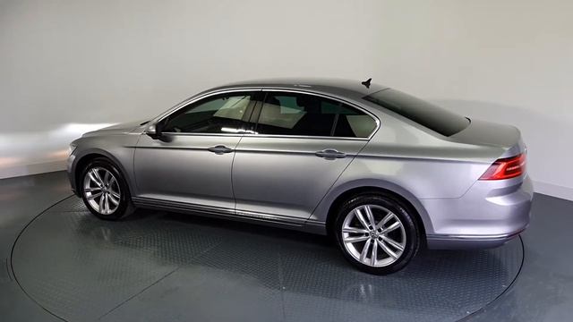 181MO396 - 2018 Volkswagen Passat HIGHLINELEATHER 1.6TDI M6F 120HP 4DR 25,9... смотреть онлайн