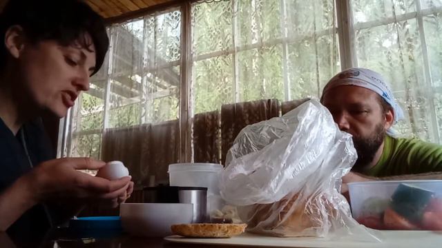 Куда шпалу тащишь? "Куда Жена заставила, туда и тащу!" Наша дача. смотреть онлайн