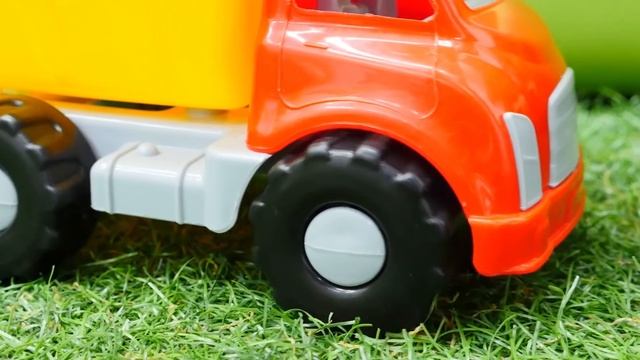 Учим овощи с грузовичком. Песенки на английском - Английский для детей смотреть онлайн