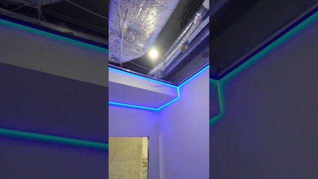 Натяжной потолок 3 уровня, санузел ??