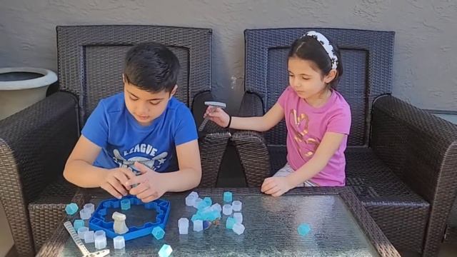 ||The ACE Kids|| Playing don't drop chase game смотреть онлайн