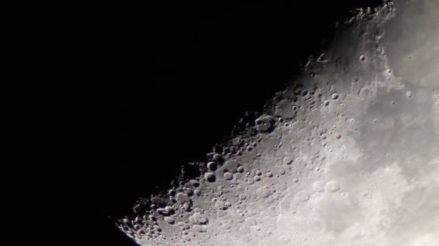 Moon and Lunar X through a Tal 4" telescope смотреть онлайн