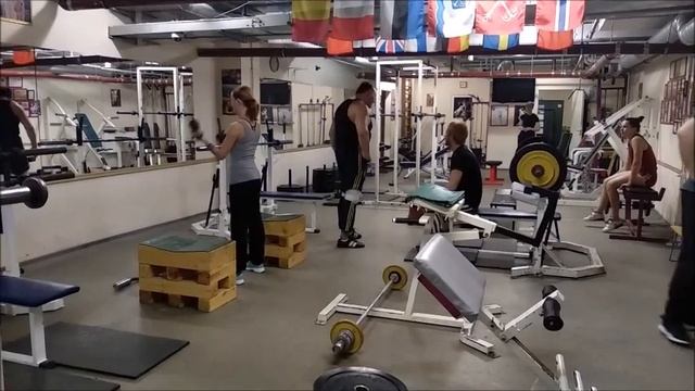 Рабочая атмосфера Спортстудии силового тренинга в СПб смотреть онлайн