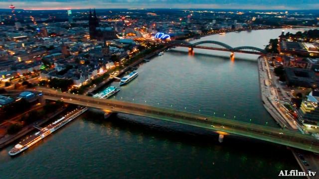 Сверху. 4K. Koln, Germany. Кёльн, Германия. Аэросъёмка. смотреть онлайн