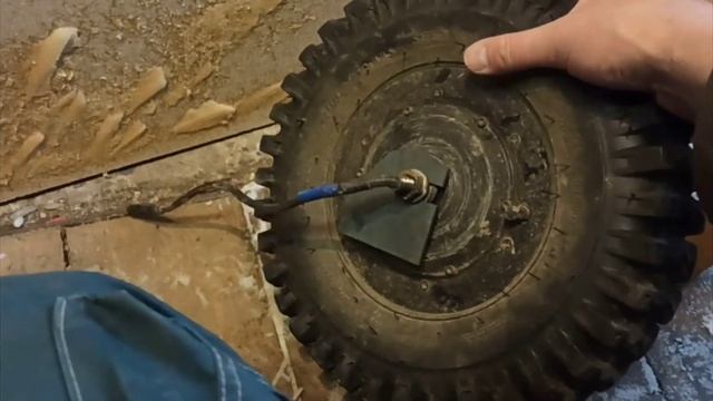 Электросамокат зимой. Самодельный. смотреть онлайн