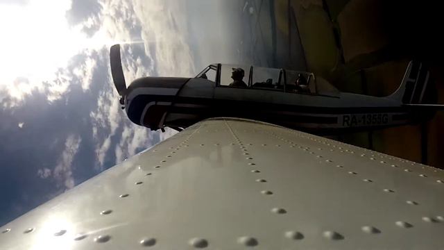 Полет и высший пилотаж на Як52 смотреть онлайн