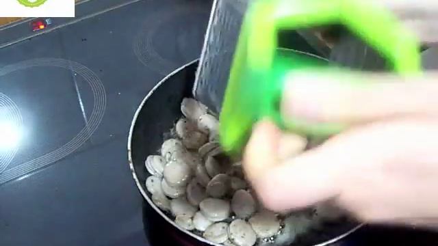 Паста с пряными колбасками