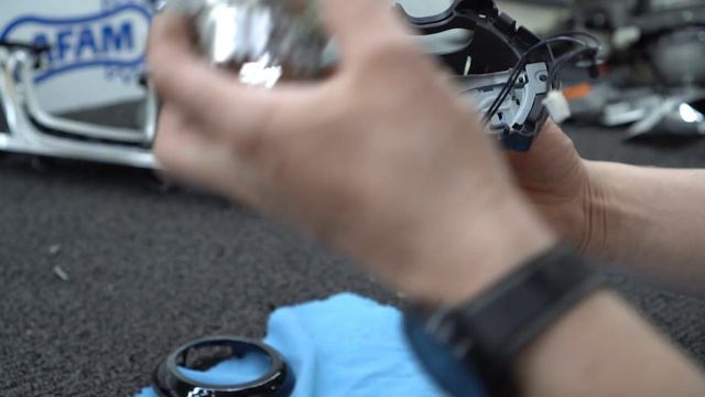 New Touareg Headlight DRL repaire by "비엠타는 공돌이" смотреть онлайн