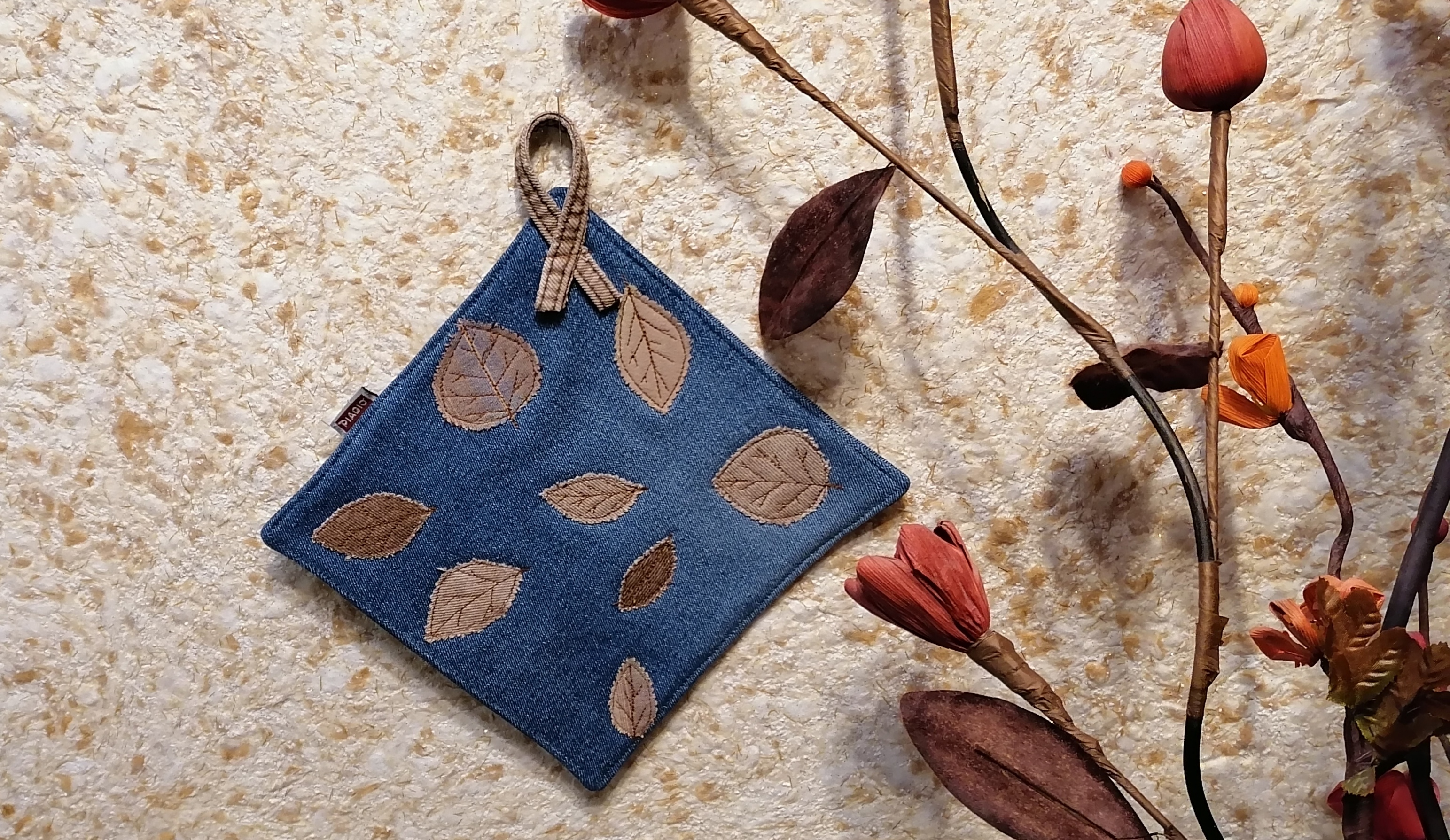 Кухонная прихватка из джинсов. смотреть онлайн