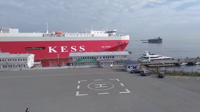 Кронштадт. Паром KESS идет из гавани Бухты Литке. Сентябрь 2021 смотреть онлайн
