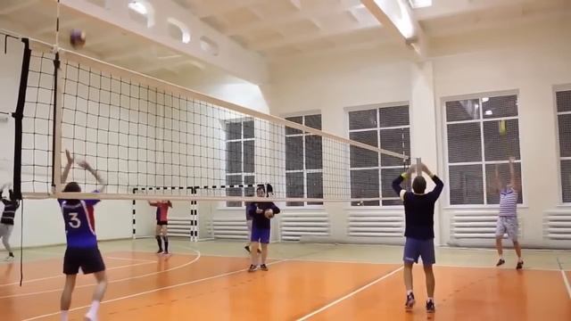 Как Правильно Играть в Волейбол (Советы Начинающим) смотреть онлайн