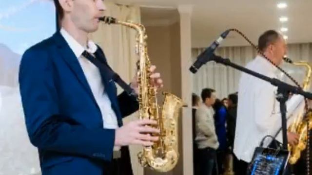Саксофонист в Краснодаре смотреть онлайн