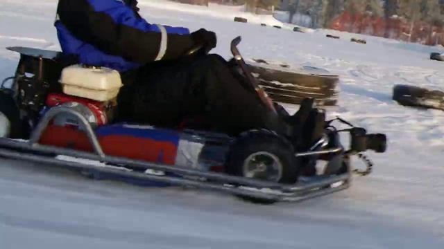 Pentax K-7, тест видеорежима / Pentax K-7 video test смотреть онлайн