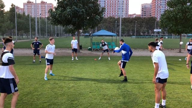 ФК «Оренбург» провёл тренировку в Краснодаре смотреть онлайн