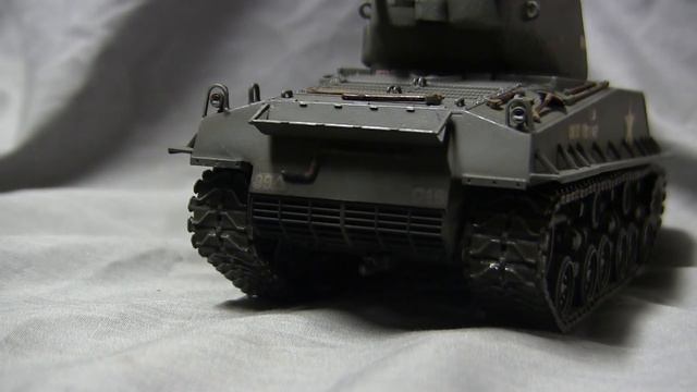 1/35th scale vintage dragon M4A3E8 Korean war Sherman tank смотреть онлайн