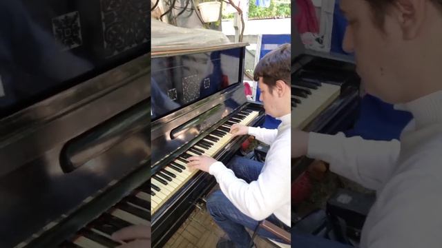 Раймонд Паулс Лайма Вайкуле. Еще не вечер - исполняет Владислав Аграмаков смотреть онлайн