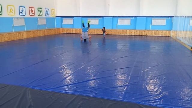 6 фляков на борцовском ковре смотреть онлайн