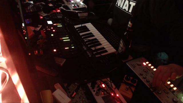 Dawless Live Jam - Beatstep PRO - TT303 - Korg Volca Sample - Zoom L12 смотреть онлайн
