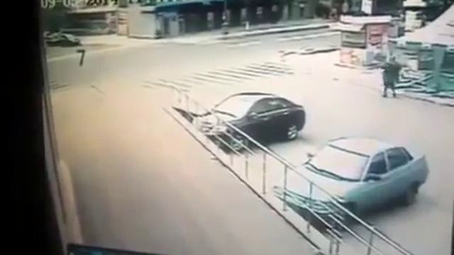 Мариуполь.9 мая,2014.Запись с камеры.