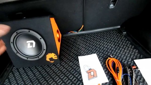 DL Audio Piranha 8A БЮДЖЕТНЫЙ САБВУФЕР? ДОСТУПНЫЙ и КОМПАКТНЫЙ активный сабвуфер