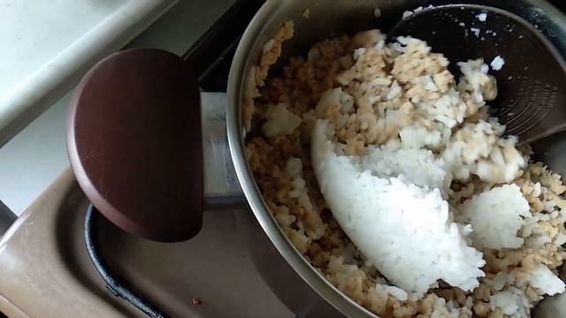 Песочный салют. Наша еда за день. Готовлю голубцы. Покупки от папы.