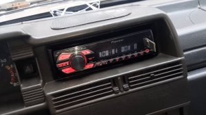 Не работает магнитола, выключается или стали плохо работать кнопки переключения. Лечим.