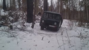 В лес по дрова ч.1 УАЗик "головастик" пробирается
