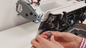 Заправка промышленной швейной машинки Aurora / Намотка шпульки / Шпульный колпачок / Верхняя нитка