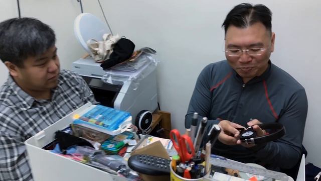 耳機無聲？揾耳機醫生喇！〈數碼捕籠〉 2017-02-04 a смотреть онлайн