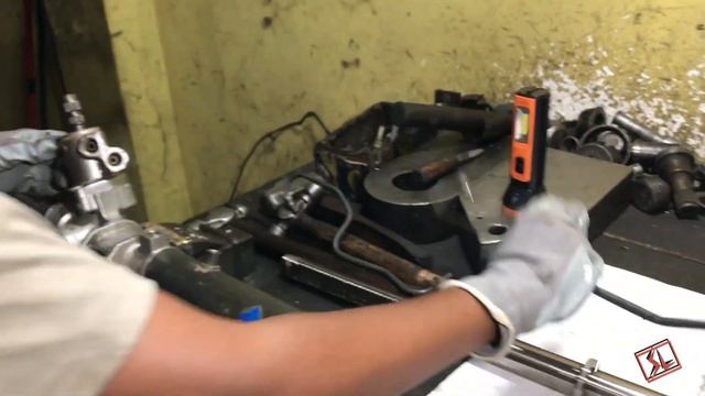 Toyota HiAce LH 113 ( Dolphin Van ) | Power Steering Repair  ( Sinhala )