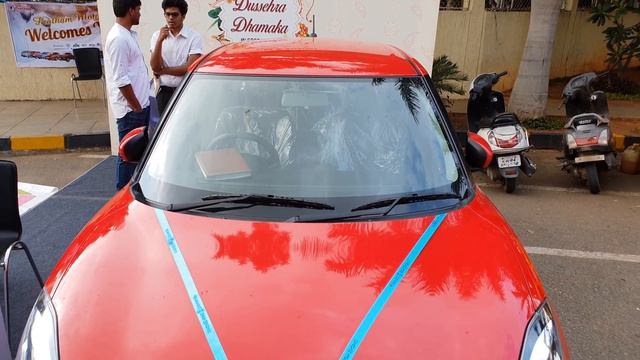 New Maruti Suzuki Swift Solid Fire Red Top Model in OUTDOOR 4K 60FPS смотреть онлайн