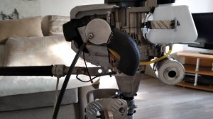 самодельный лодочный мотор из бензокосы  52сс  дополнительный глушитель. вторая часть.