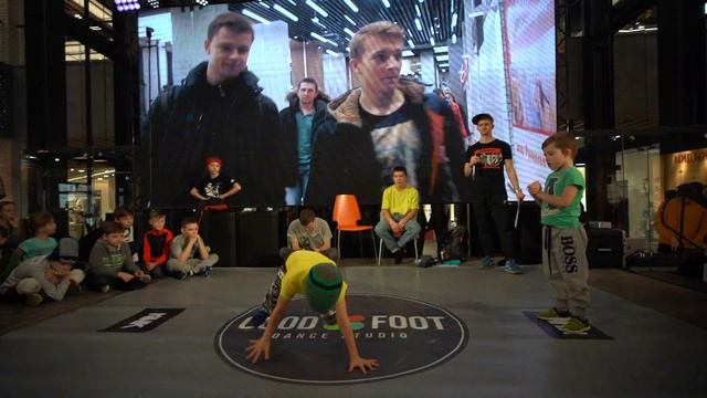 Трубников Макар vs Коммерческий Кирилл | 1/4 Break Baby | KIDZA DZA DZA BATTLE #KIDZDZADZA смотреть онлайн