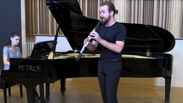 Marek Švejkar Plays Carmen Fantasy By Sarasate/Baldeyrou