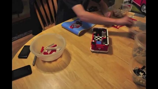 Lego VW Camper Van Time Lapse смотреть онлайн