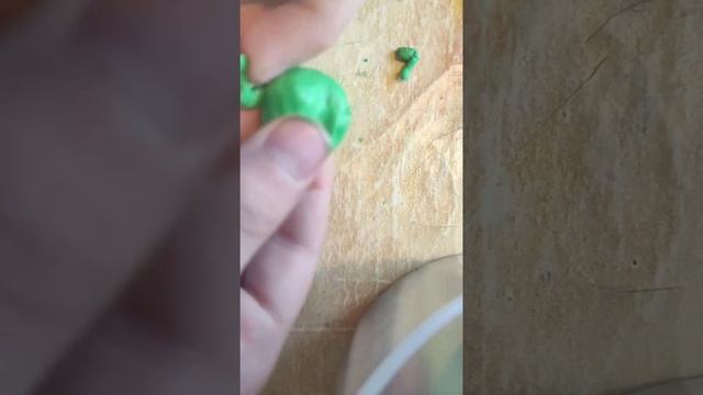 Лягушка! Как сделать лягушку из пластилина быстро и просто! смотреть онлайн