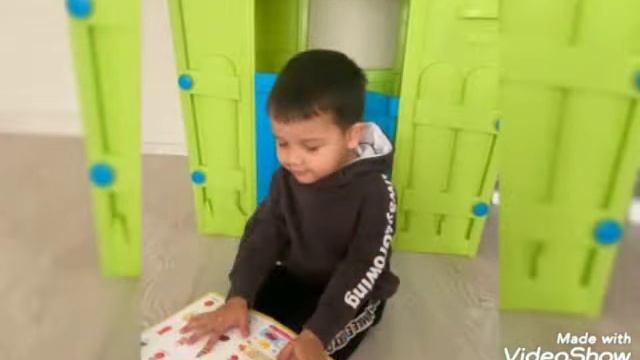 Библиотечный дворик.mp4 смотреть онлайн